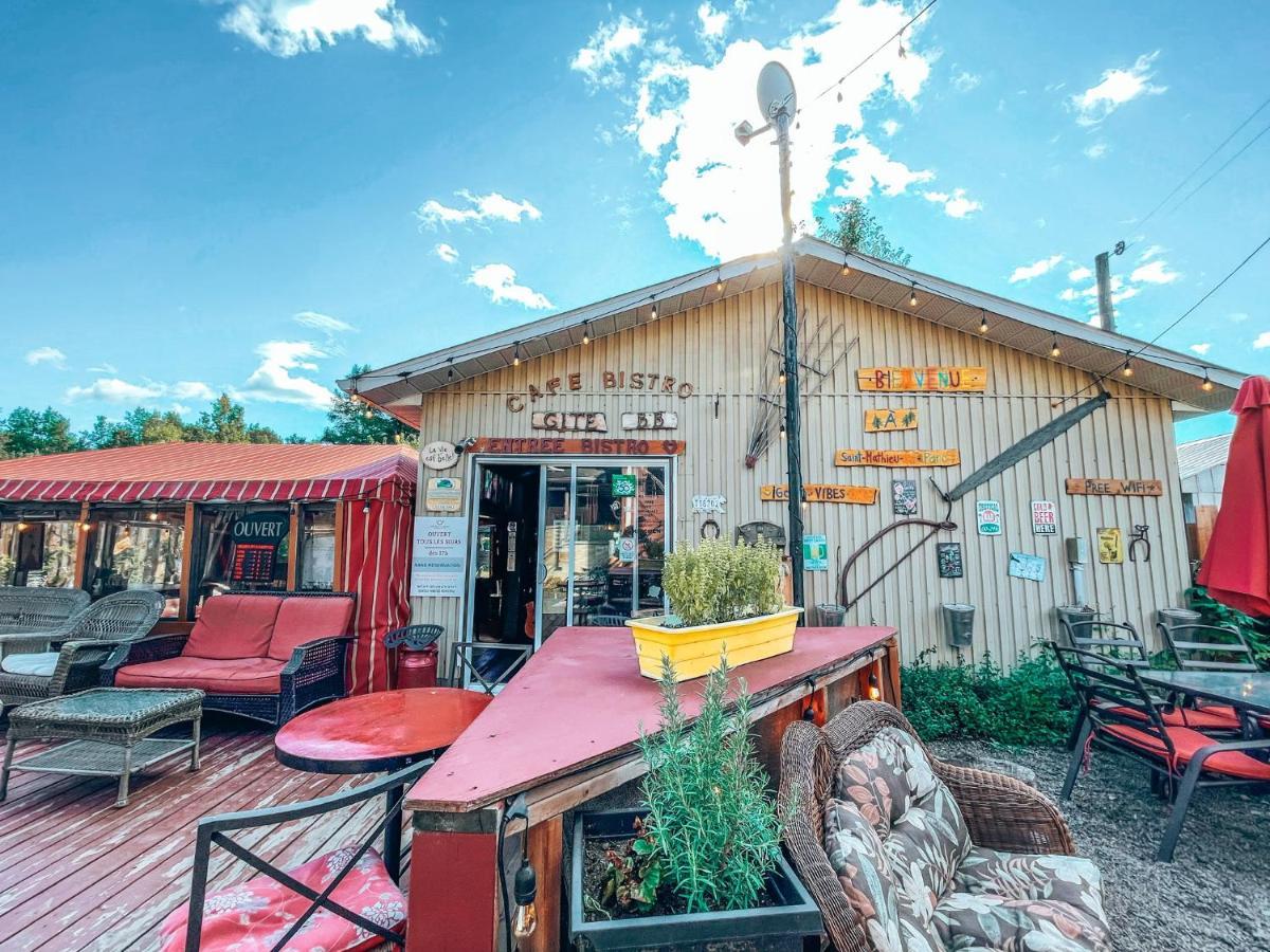 Auberge Mandala Сен Матийо Дю Парк Екстериор снимка